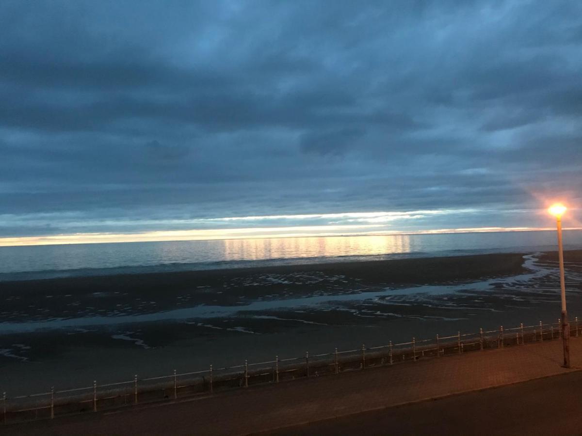 Bed and Breakfast The Jewel Of The Sea à Blackpool Extérieur photo