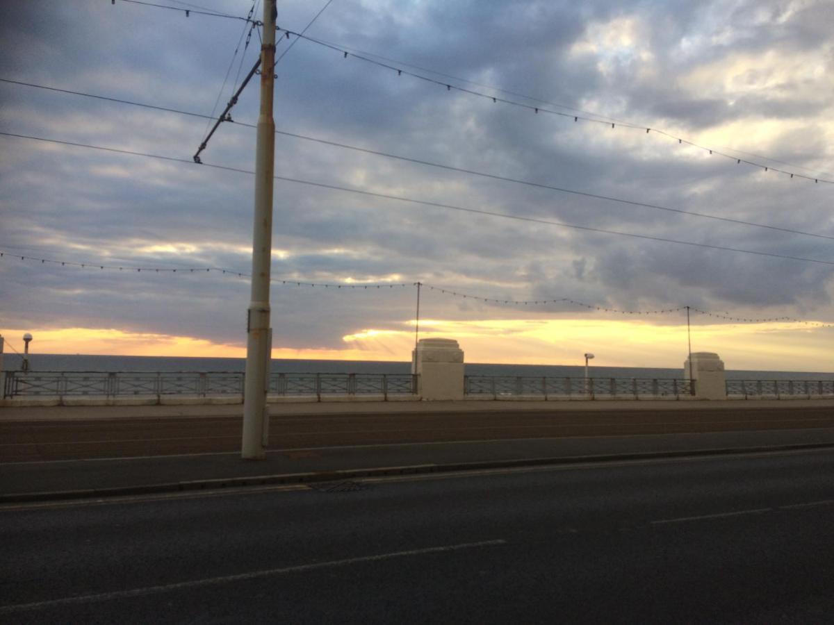 Bed and Breakfast The Jewel Of The Sea à Blackpool Extérieur photo